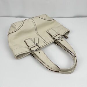 Vintage Y2K Soho Hobo Coach K05D-9544 White Ivory Leather Shoulder Handbag Purse